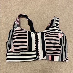 VS Incredible Knockout Ultra Max Sport Bra - 34DD